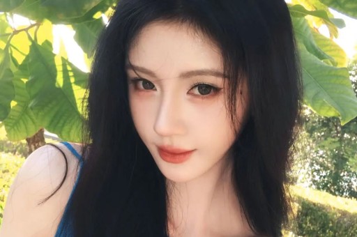 刷新下限！女网红开设绿茶速成班已有15万人买 最新回应来